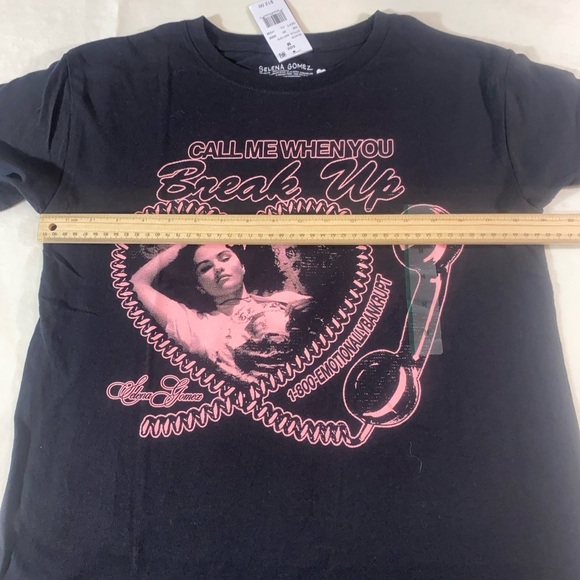 Selena Gomez Black Cotton Tee with Heart Accent size M - Picture 6 of 8